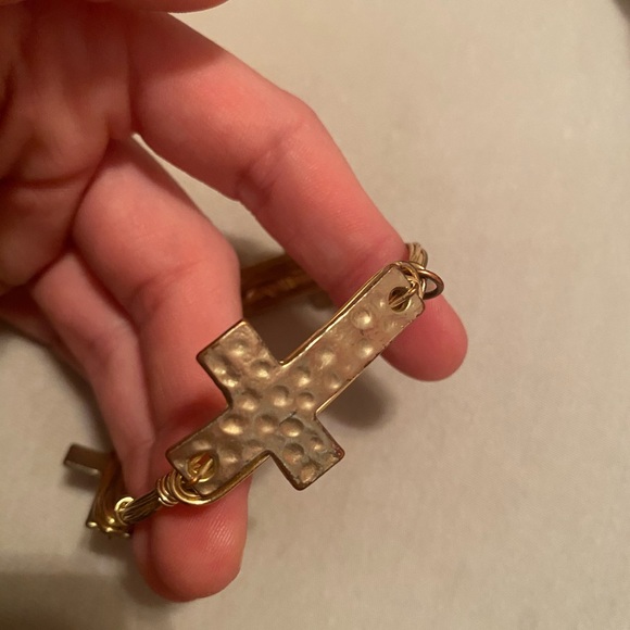 BUNDLE & SAVE - 5 BRACELETS - Picture 3 of 10